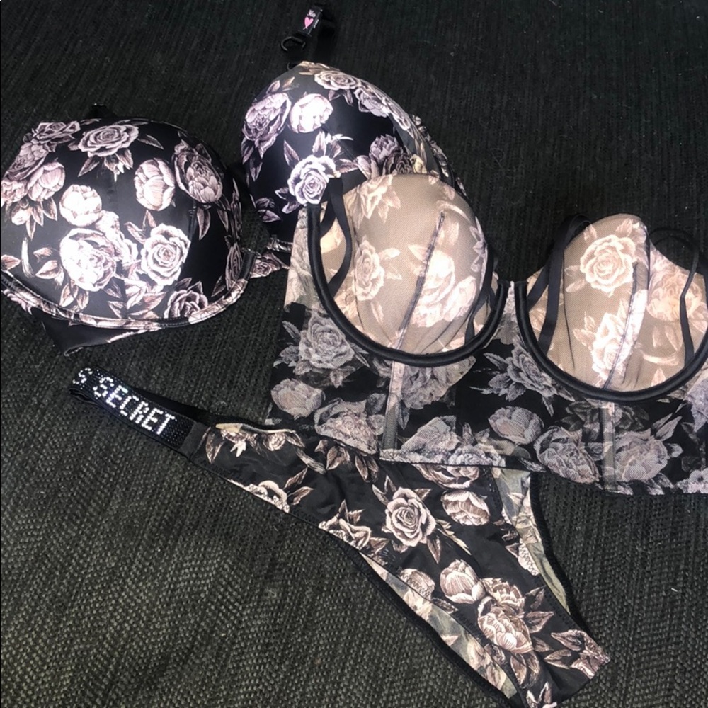 SET- VS Bra x2 and panty❤️